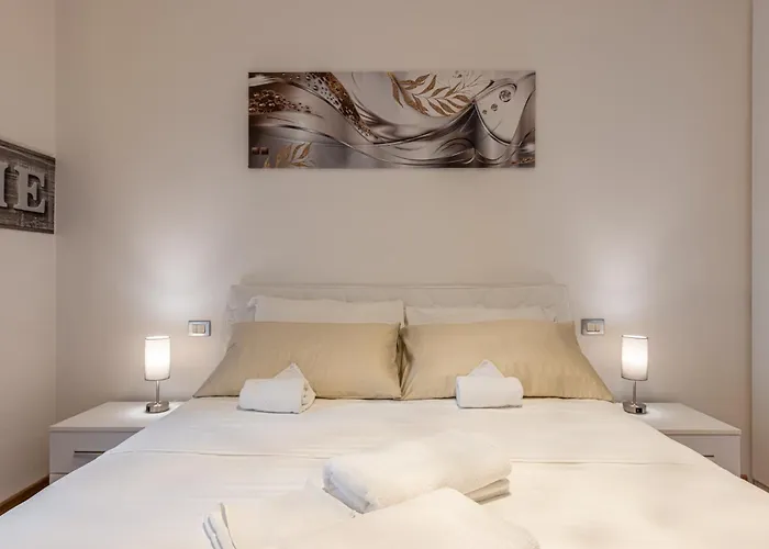 Sansiro75 Large 3bdr With Private Garage Near To Fiera And Stadium מילאנו