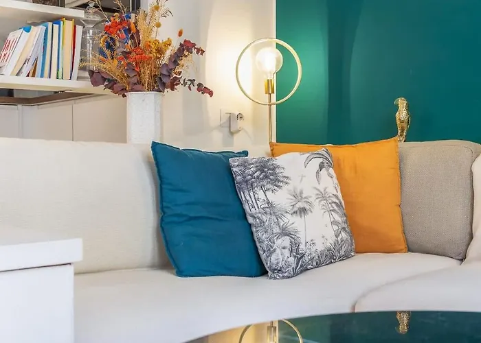 Maison Lumière - A Few Steps From Station Milano