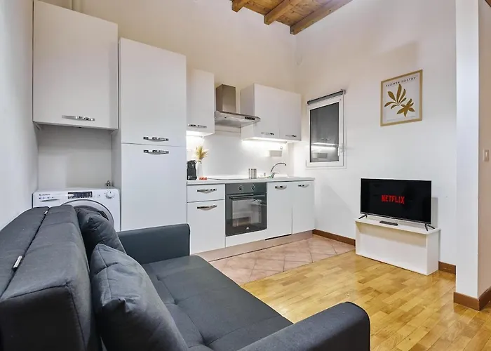 דירה Centro- Cadorna, Comfort, Wi-fi And Ac מילאנו