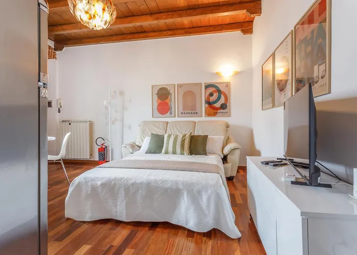 Porta Romana Vibes - A Truly Milanese Escape 米兰