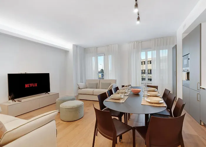 Appartamento Luxury New - Stazione Garibaldi A 5 Minuti