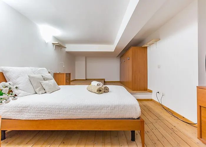 Alessia's Flat- Portello 3 * Милан