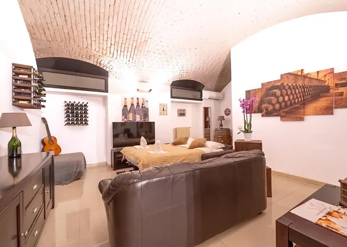 La Cantinetta di Milano - The Wine Cave in Milan, huge 110sqm apartment, Milan Central Station * Milano