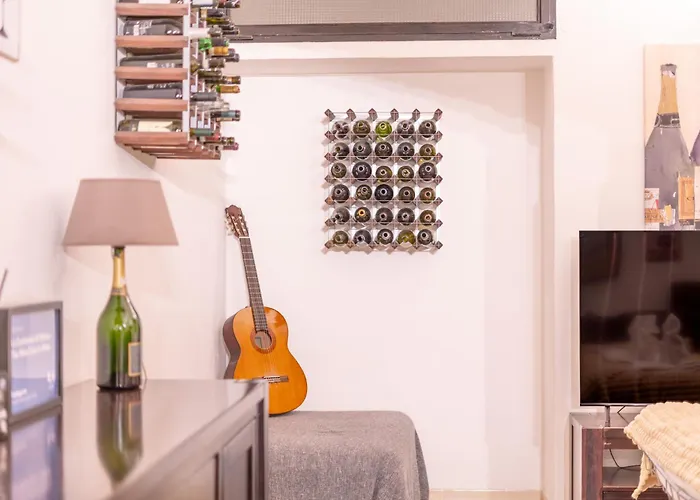 La Cantinetta di Milano - The Wine Cave in Milan, huge 110sqm apartment, Milan Central Station *
