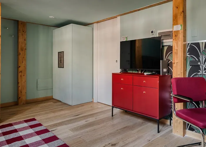 The Yellow; Luxury Loft In The Center Of