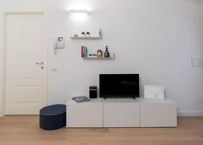 Italianway - Vigevano 13 *