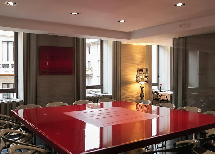 10 Keys Hotel 4*