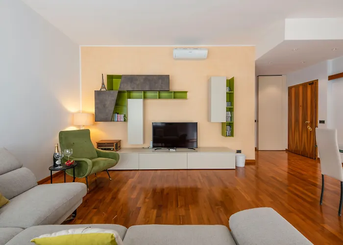 Bnbutler - Stromboli, 22 - Ampio, Luminoso Ed Elegante Apartamento Milão