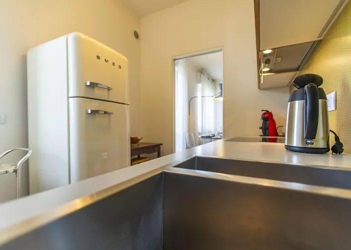 Skyattic - 801 By Houset Apartment