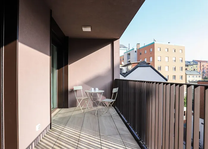 Italianway - Lazzaro Papi 14 B * Milano
