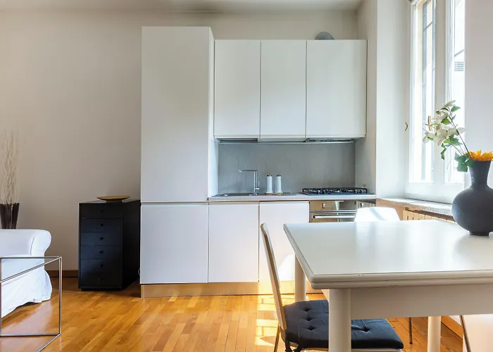 Bnbutler - Marghera - Luminoso Bilocale In Edificio Stile Vecchia Milánó