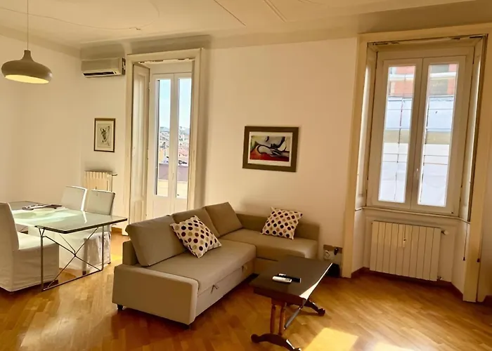 Urban Comfort Near Fiera & Citylife Apartment