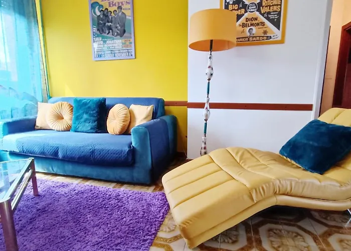 Yellow Submarine Apartman