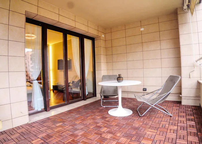 شقة Citylife Prime - In Front Of The Shopping District With Big Terrace And Gym *