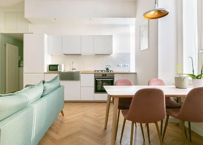 Apartman Charming Courtyard House In The Heart Of