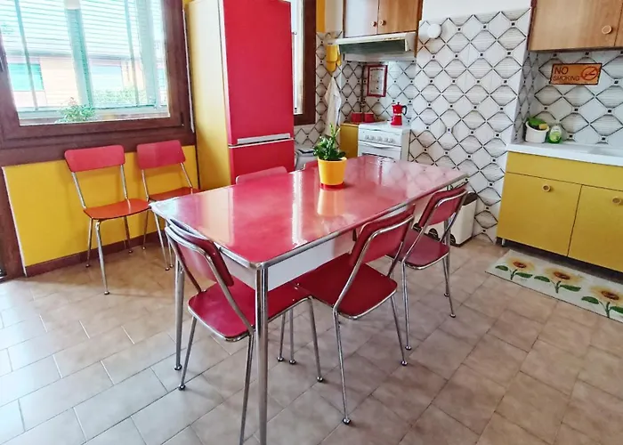 Yellow Submarine Apartman