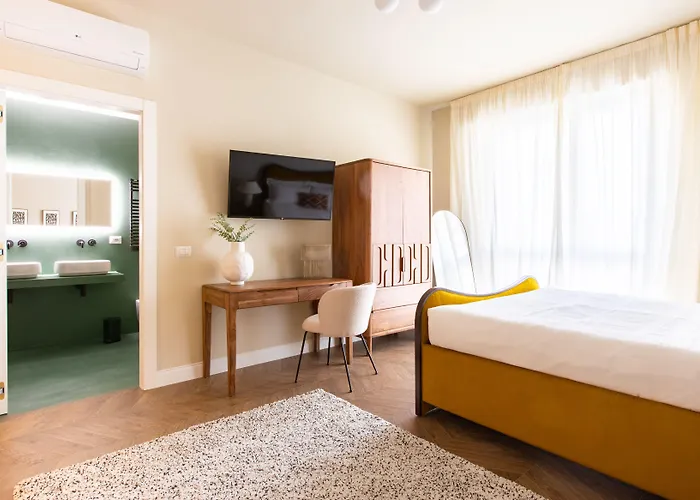 Daplace - Corso Sempione 3* Mediolan
