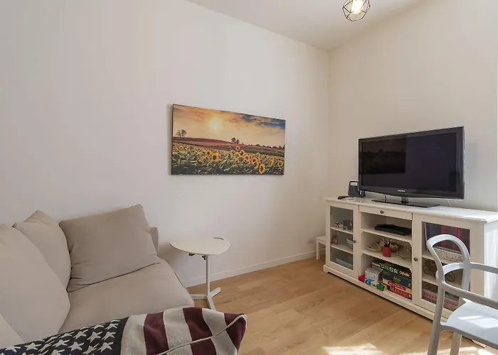 Joivy Cosy 1-bed Near * Milaan