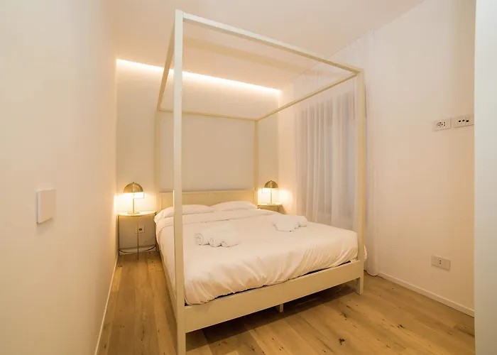 Апартаменты Luxury Suite-hosted By Sweetstay Милан