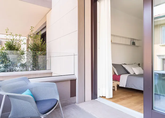 Joivy Stylish 1-bedroom Flat