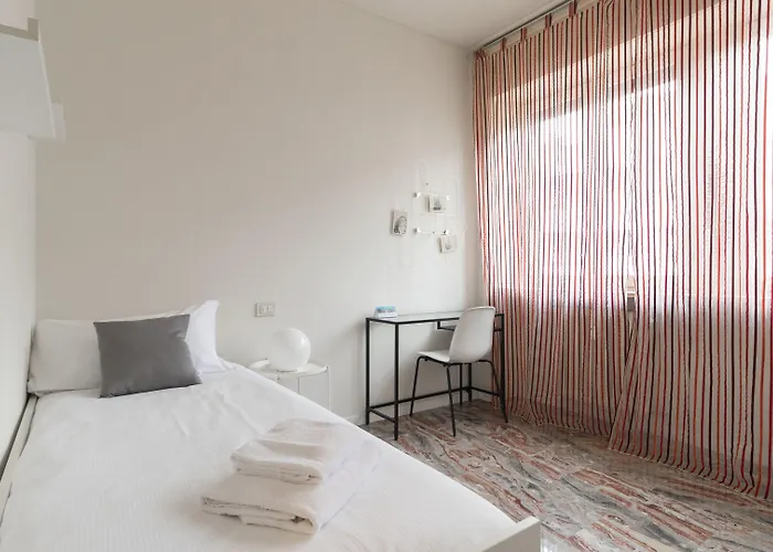 Italianway Easy - Plinio 64 Apartamento *