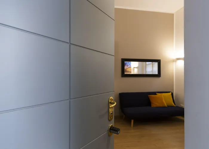 Voghera Fashion District *