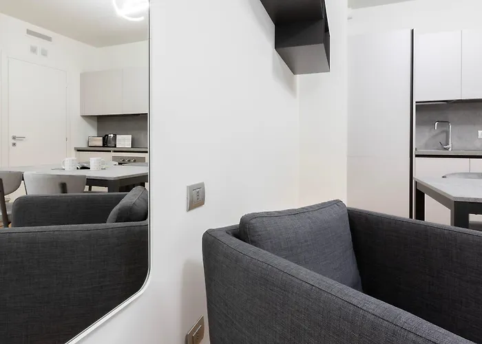 Апартаменты Italianway - Aspromonte 15 *