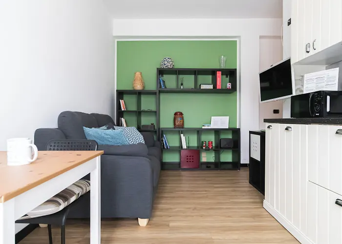 Italianway Easy - Tofane 33 * Mediolan