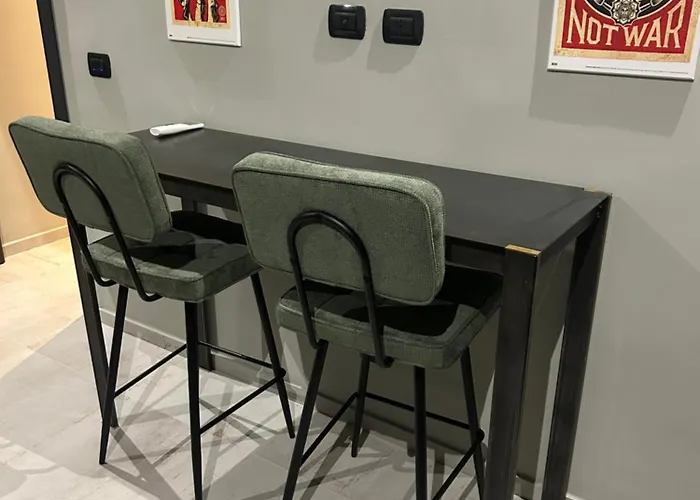 Апартаменты Brand New Steps From Citylife, Sempione, Allianz Mico - Metro Domodossola - Metro Portello - Tram Right Outside To Duomo, Brera, Cadorna Reachable In 15 Min Милан