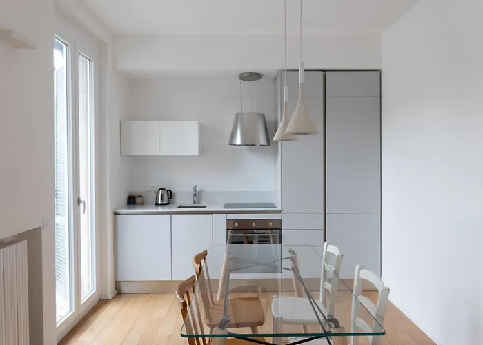 Luminoso Trilocale Con Ampio Terrazzo - Mirable Pm * ميلان