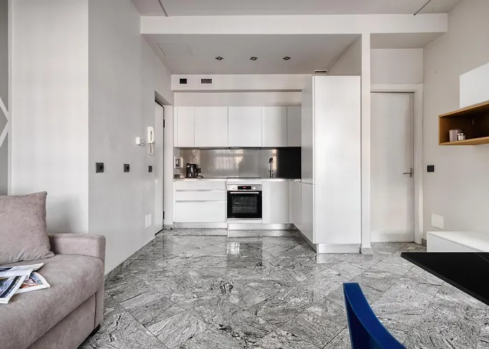 Station - Big Flat * Milán