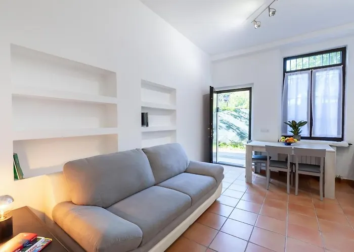 Apartment Your In Via Cozzi Milan