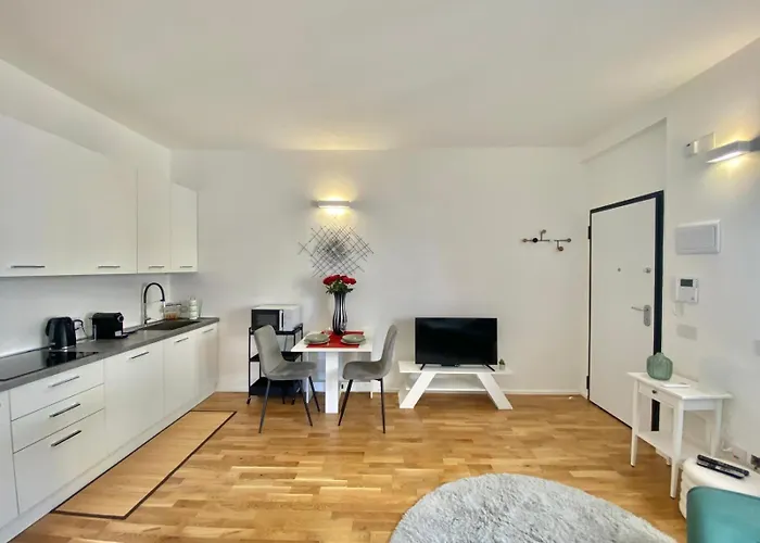 Albani Life, Stile & Comfort In Soluzione Silenziosa E Indipendente, Comoda Per Stadio San Siro, Rho Fiera E Life Milaan