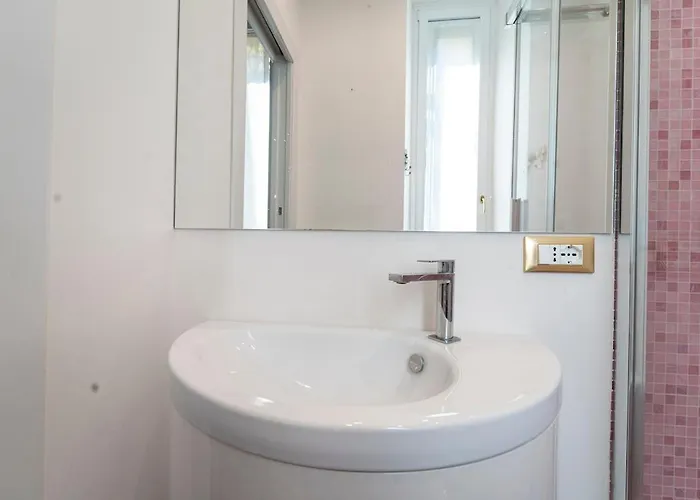 Διαμέρισμα Luxury - Pergolesi 24 *