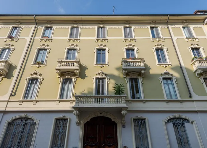 Pomponazzi 19 Two-room In The Bocconi Area Апартаменты