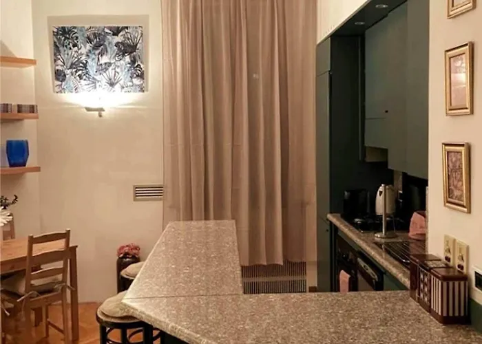Apartment Stylish In Sempione Milan