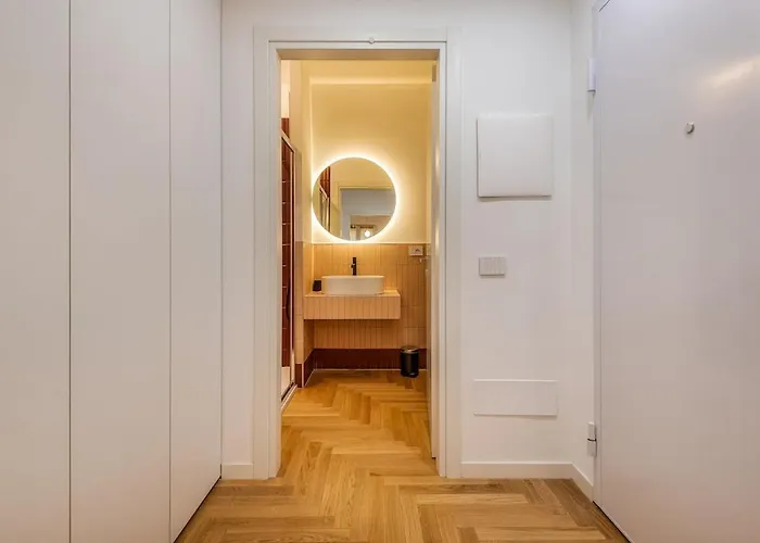 1 From Metro-new Luxury Studio-pta Venezia 7 * Milano