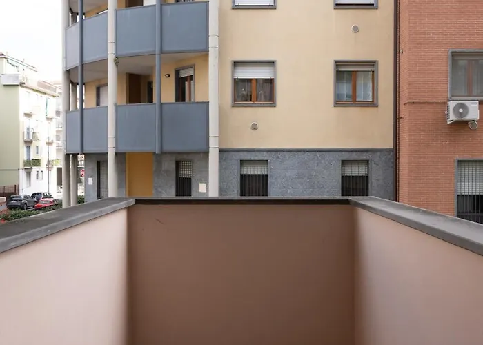 Ampio E Accogliente Bilocale In Zona Bicocca * ميلان
