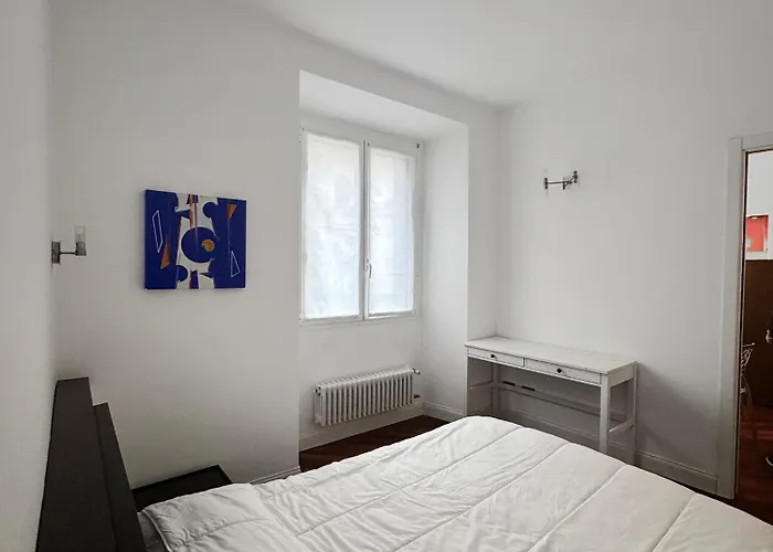 Fara 18 - Accoglienza E Relax Nel Cuore Urbano Appartamento *