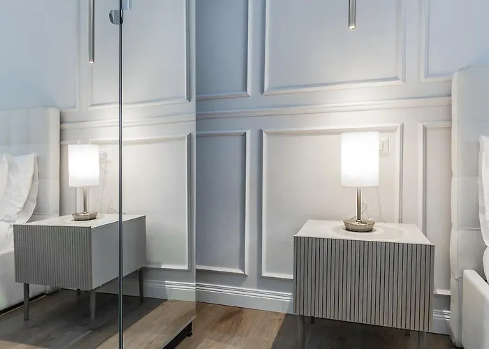 Luxury 2-bedroom Station شقة ميلان