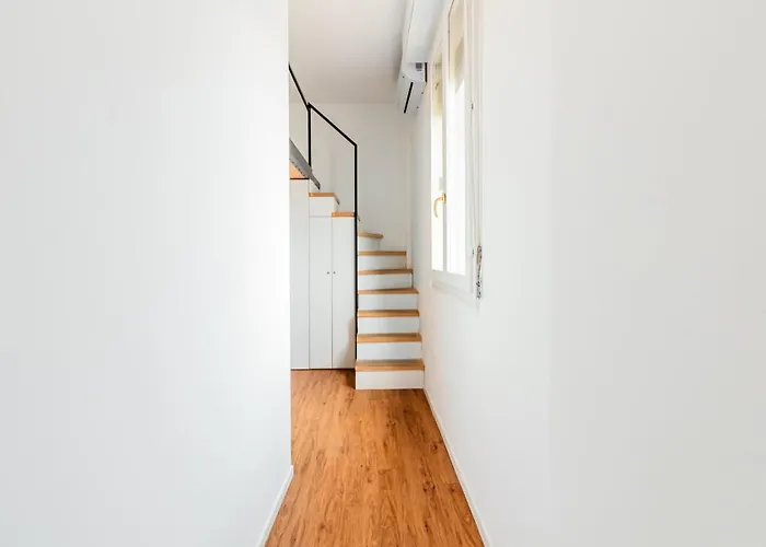 Homeby, Cozy Penthouse Mailand