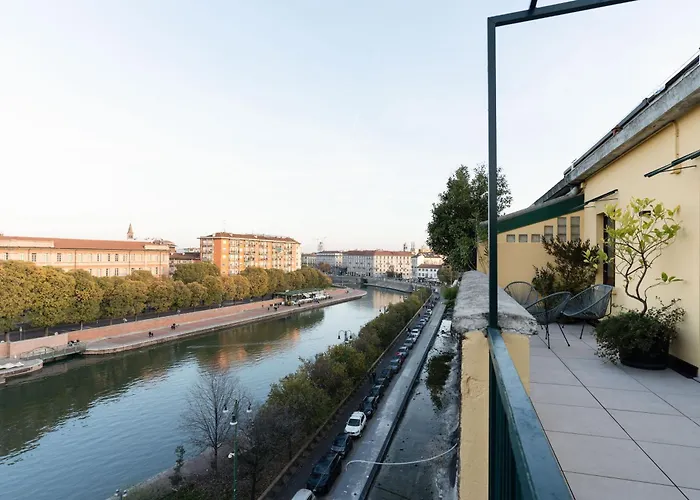 Brera Navigli * ميلان