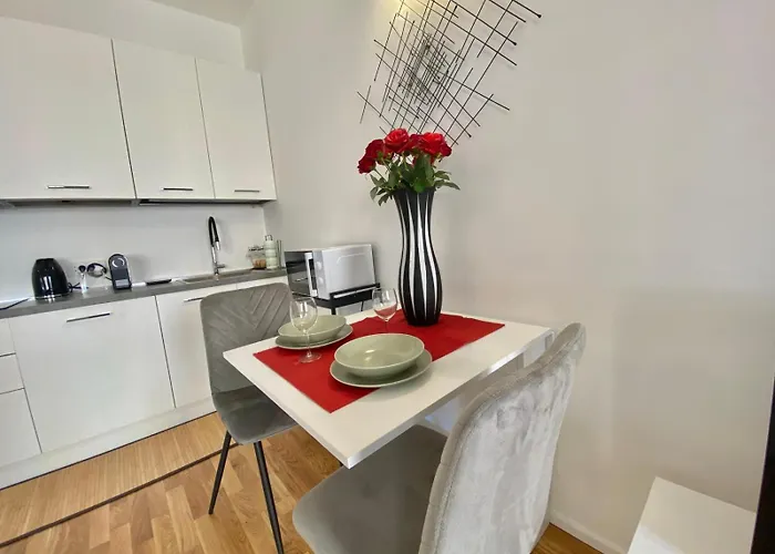 Albani Life, Stile & Comfort In Soluzione Silenziosa E Indipendente, Comoda Per Stadio San Siro, Rho Fiera E Life Appartement Milaan