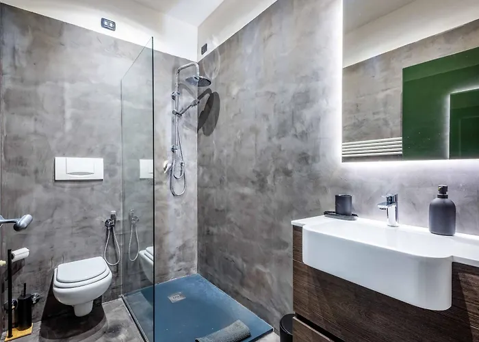 Luxury 3 Bedrooms In Brera Apartamento *
