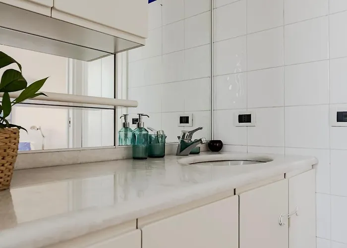 Center Rooftop With Terrace In Porta Romana Apartment Mailand