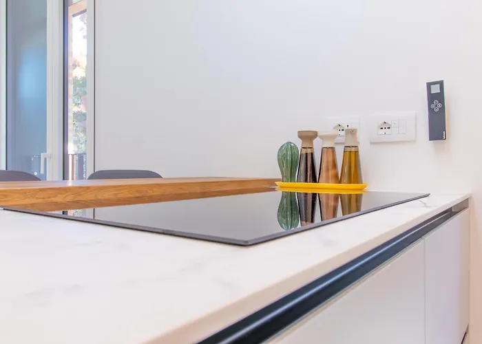 Olgiati Twelve - 3 Charming Bedrooms And Gym * ميلان