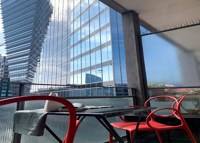 Skyline View In Heart Of Mailand