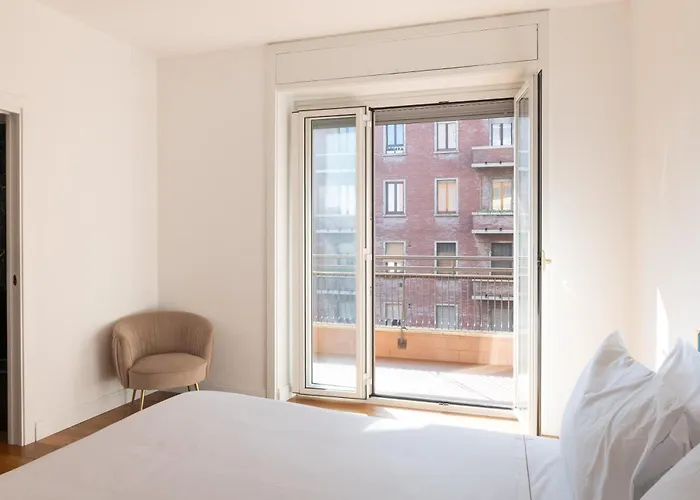 Lusso, Stile E Un Meraviglioso Terrazzo Nel Cuore Di Milano