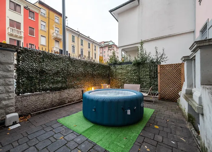 Anglia, Smartstay - Amendola, Fiera, Ospedale San Luca Lägenhetshotell 3*