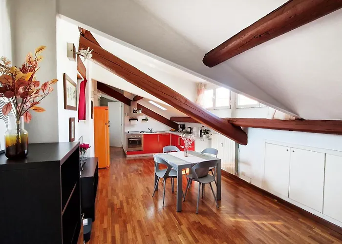 Luminoso Loft Vicino Stazione E Porta Venezia Apartman *